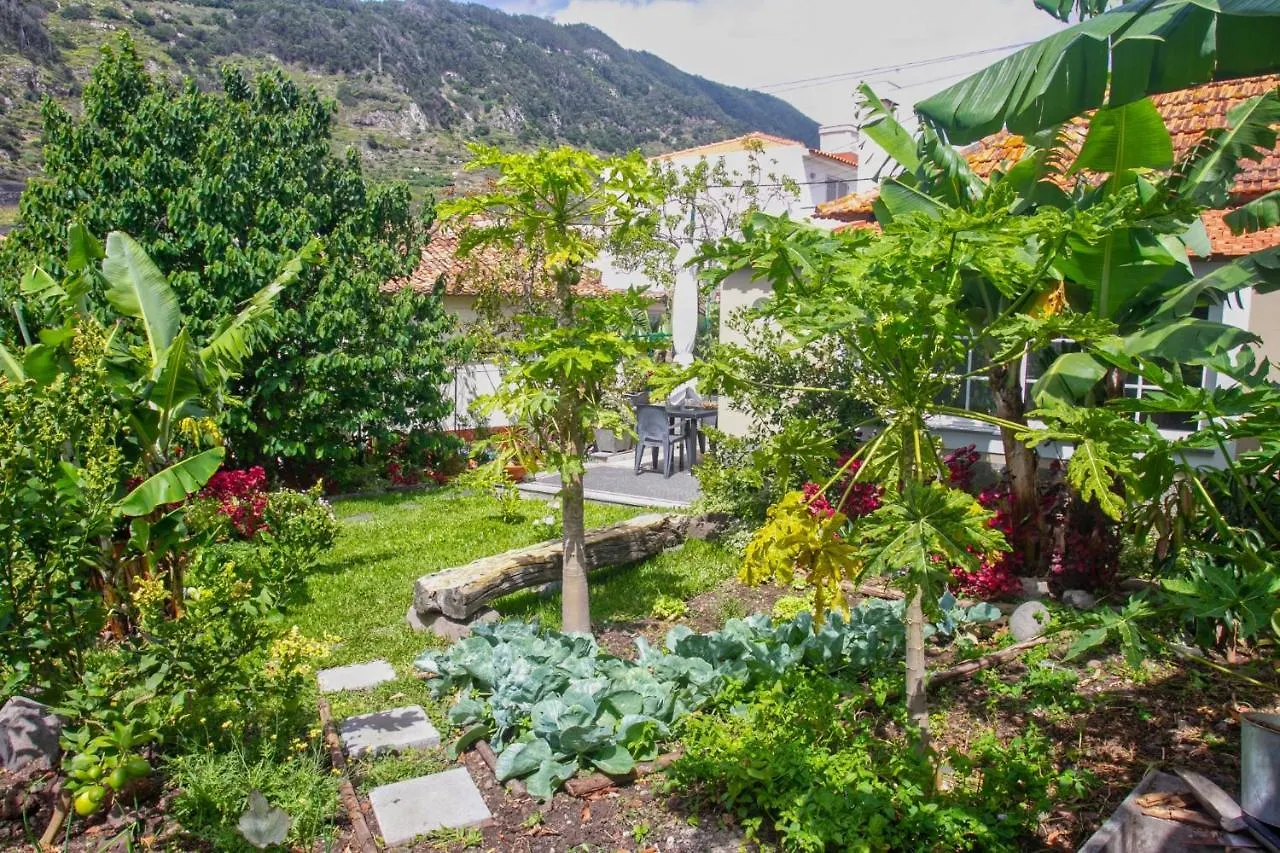 Villa Casa Da Bungavillia à Machico  Portugal